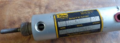 PARKER AIR CYLINDER FLUID POWER GD262189 BORE 1.12 STROKE 1.5 USED