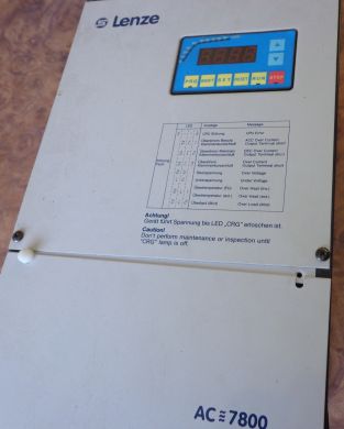 LENZE AC7800 DRIVE  7811/7818  380/460V